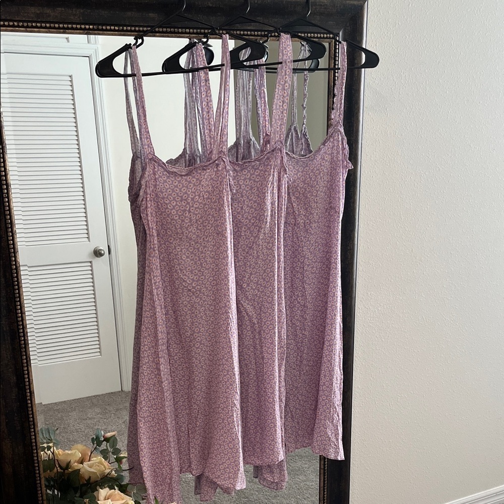 3 Louna Dresses (Size: 2 smalls and 1 large) Elegant Lavender Floral Chemise - Picture 2 of 8